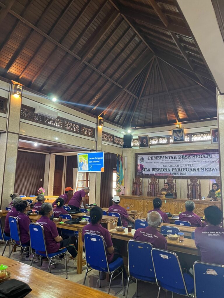 Menolak Tua Sebelum Bahagia: Sekolah Lansia Sebatu Bedah Strategi Kelola Stres Lewat Permainan Seru